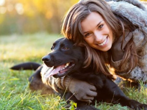 7 способов, которыми собака делает нас более здоровыми и счастливыми людьми